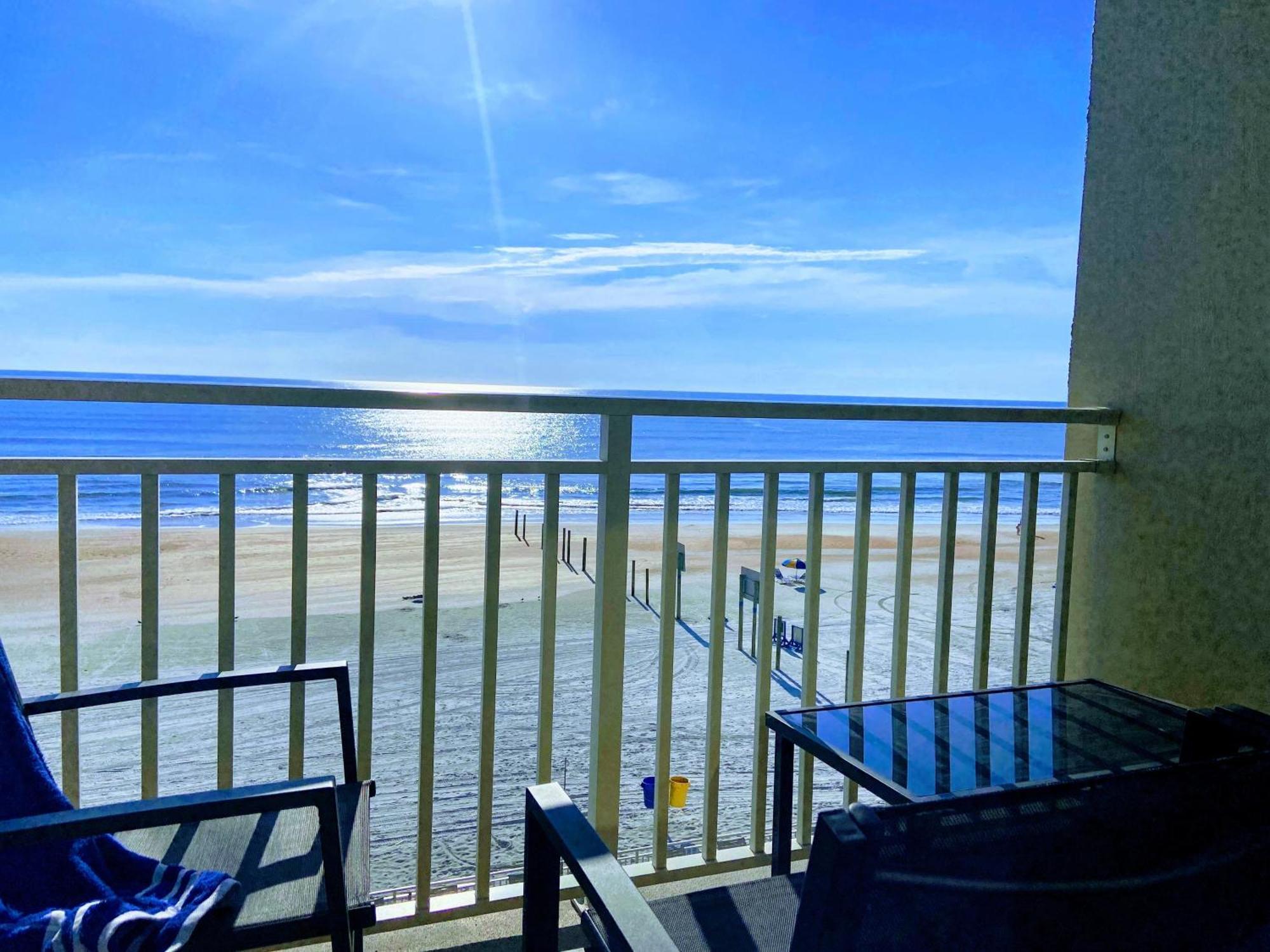 데이토나 비치 Ocean Breeze - Direct Ocean Front-Pool Is Open 아파트 외부 사진