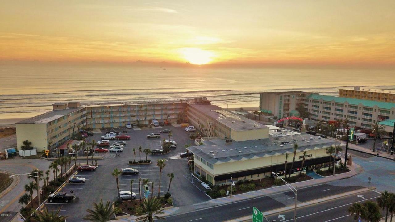 데이토나 비치 Ocean Breeze - Direct Ocean Front-Pool Is Open 아파트 외부 사진